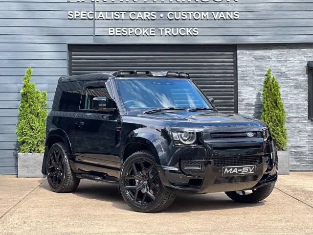 2025 Land Rover Defender 90 3.0 D250 Hard Top X-Dynamic SE Auto (BESPOKE STYLING)