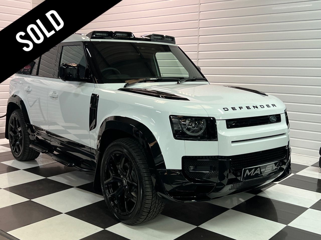 2025 Land Rover Defender