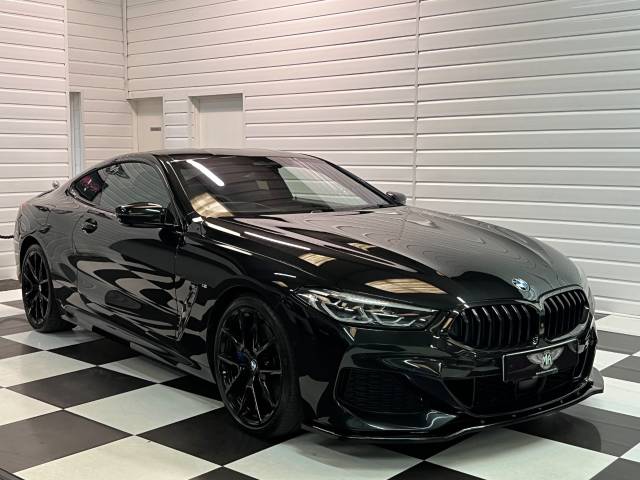 BMW 8 Series 3.0 840d xDrive 2dr Auto Coupe Diesel Sapphire Black