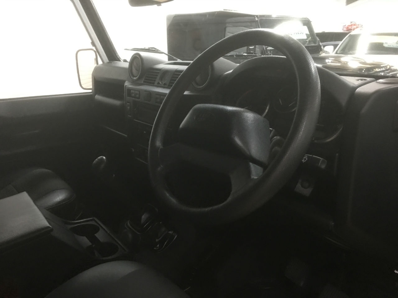Land Rover Defender XS Station Wagon 2.2 TDCi 7 Seater Four Wheel Drive Diesel Fuji White
