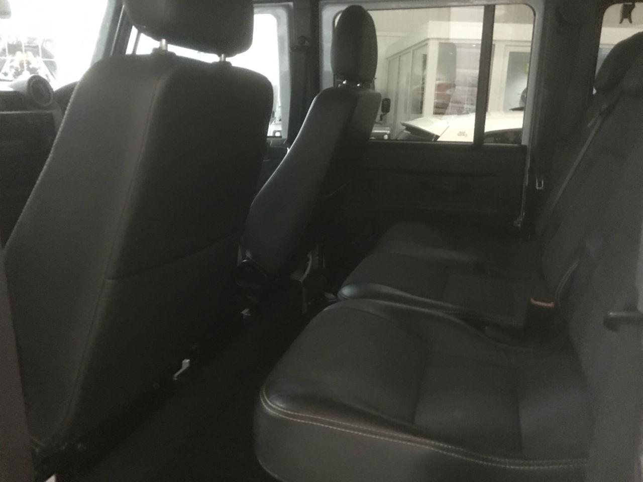 Land Rover Defender XS Station Wagon 2.2 TDCi 7 Seater Four Wheel Drive Diesel Fuji White