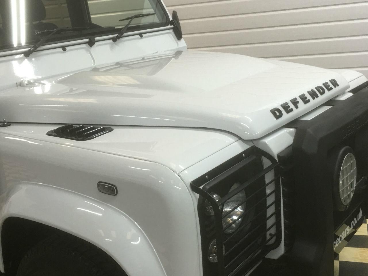 Land Rover Defender XS Station Wagon 2.2 TDCi 7 Seater Four Wheel Drive Diesel Fuji White