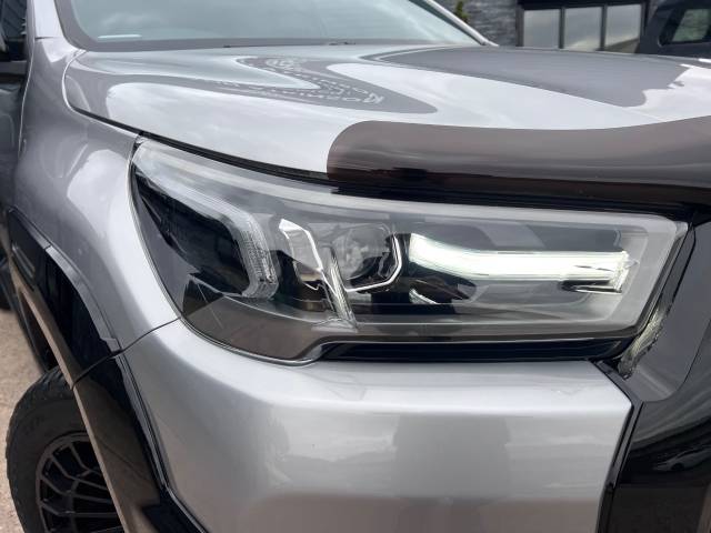2022 Toyota Hilux MA-SV Black Edition Invincible X Pick Up 2.8 D-4D Auto
