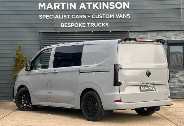 2025 Volkswagen Transporter 2.0 TDI 150 Commerce Pro Kombi Van 4MOTION Auto