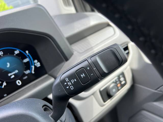 2025 Volkswagen Transporter 2.0 TDI 170 LWB T32 Commerce Pro Van Auto