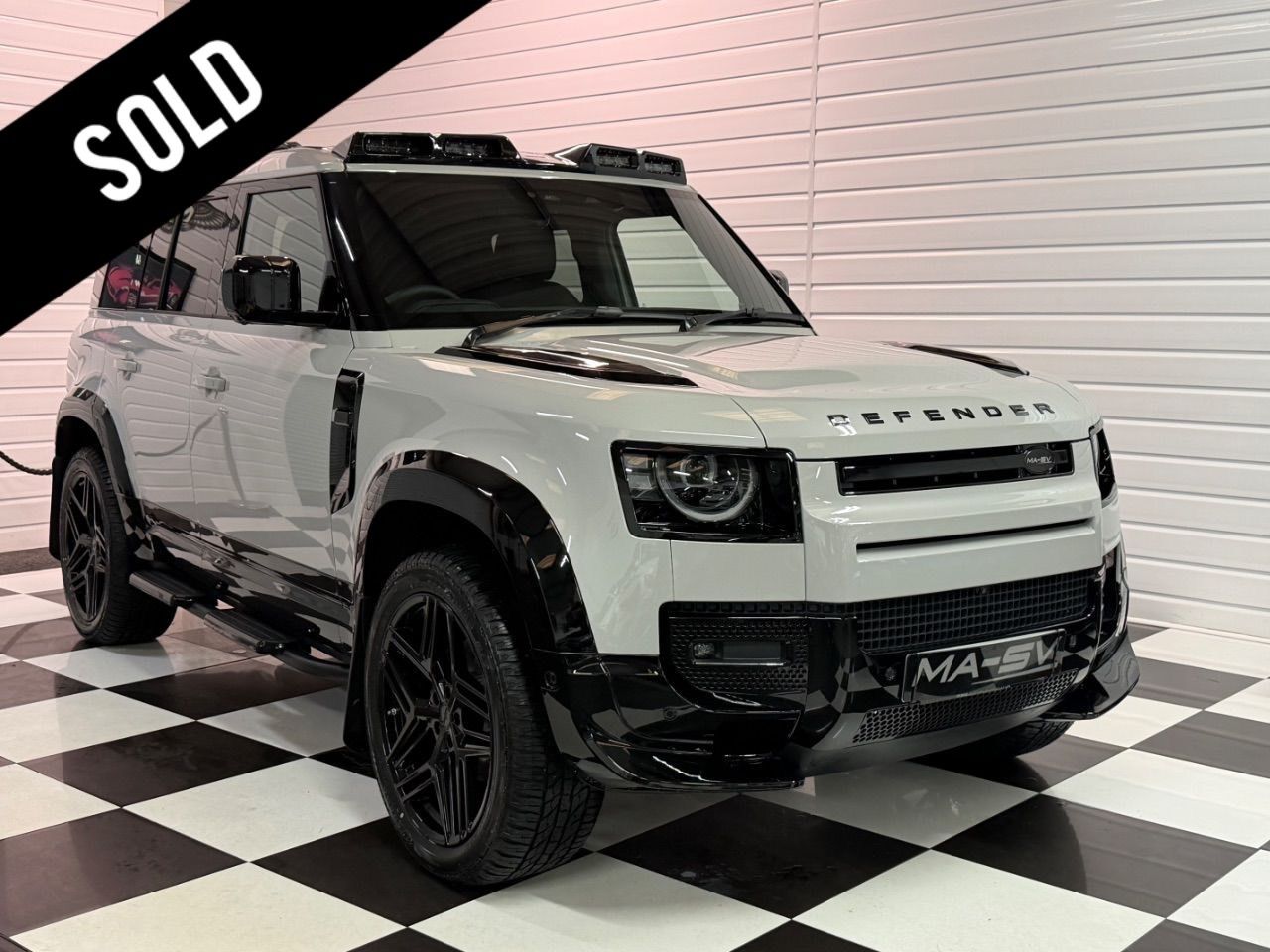 2025 Land Rover Defender