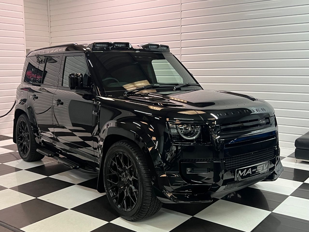 2025 Land Rover Defender