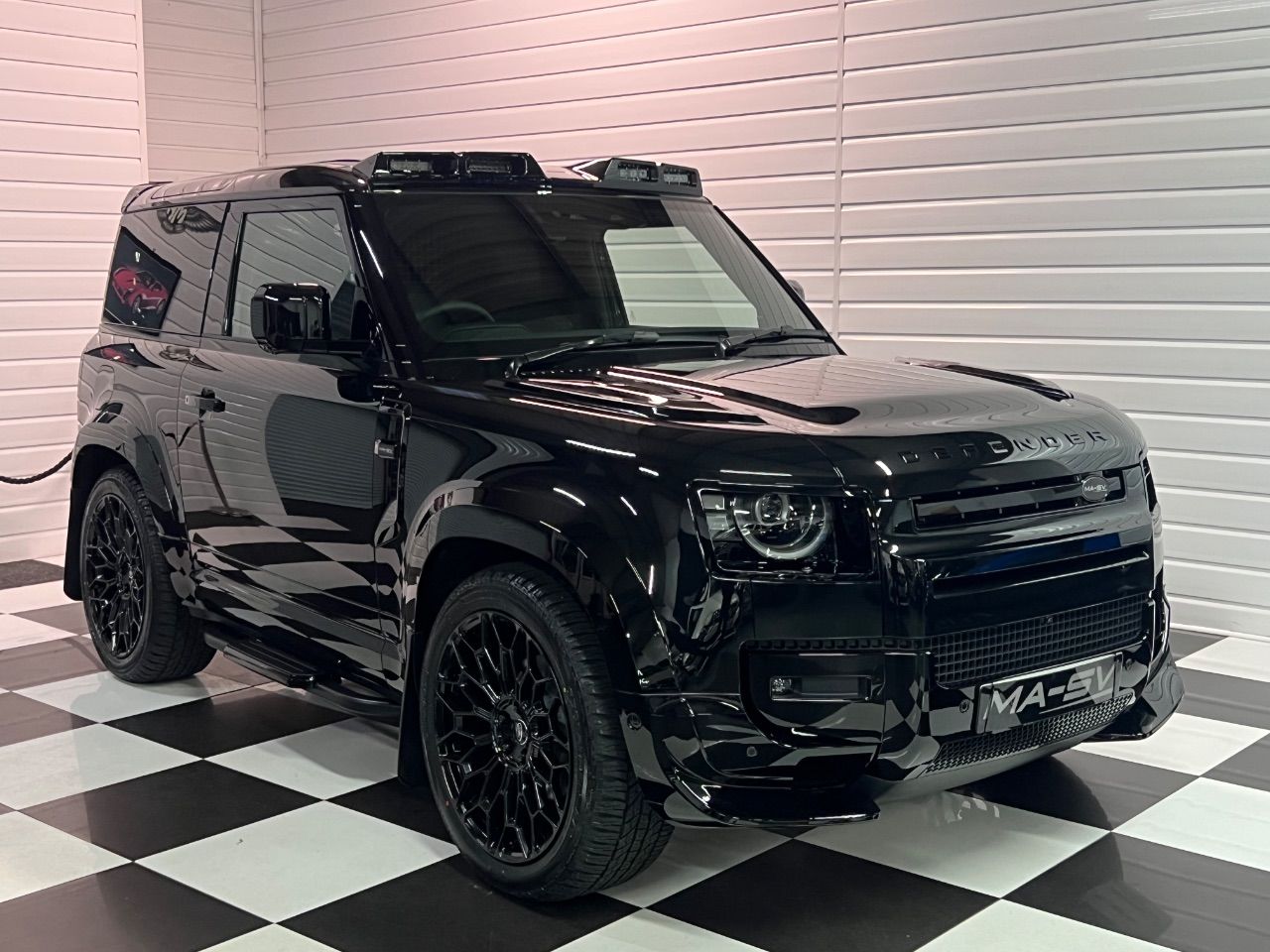 2025 Land Rover Defender