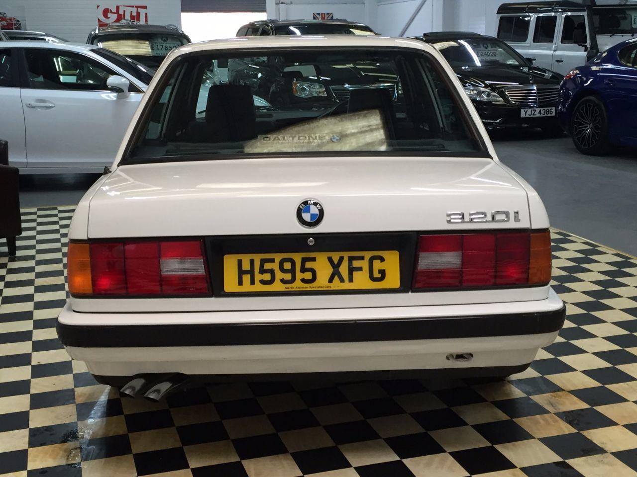 BMW 3 Series 2.0 E30 320I AUTO Saloon Petrol White