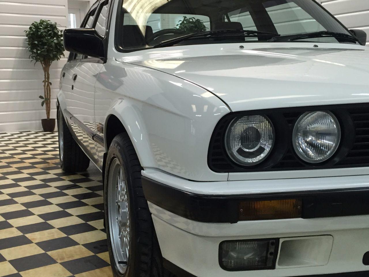 BMW 3 Series 2.0 E30 320I AUTO Saloon Petrol White