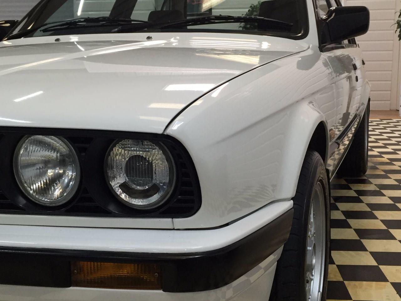 BMW 3 Series 2.0 E30 320I AUTO Saloon Petrol White