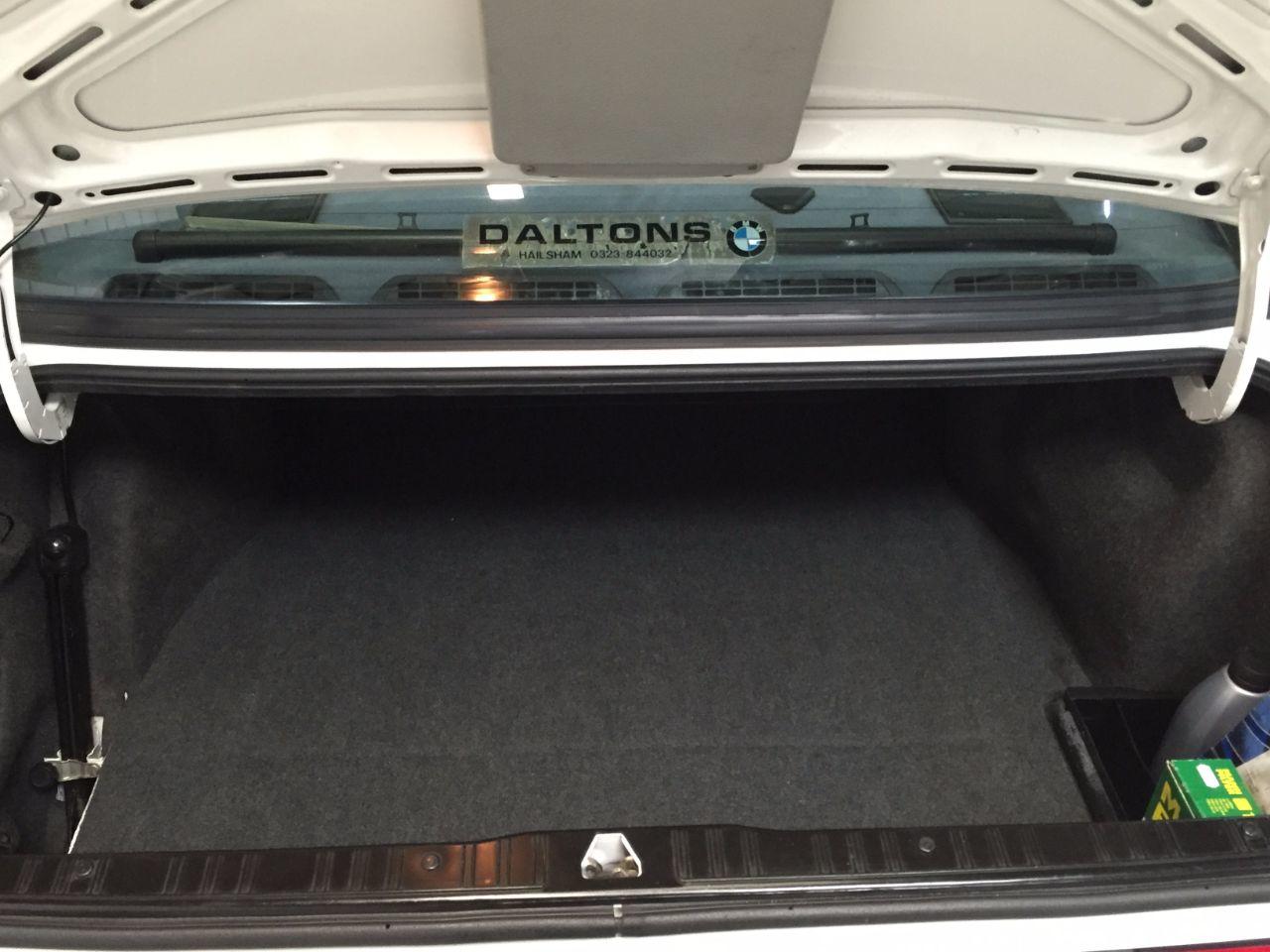 BMW 3 Series 2.0 E30 320I AUTO Saloon Petrol White