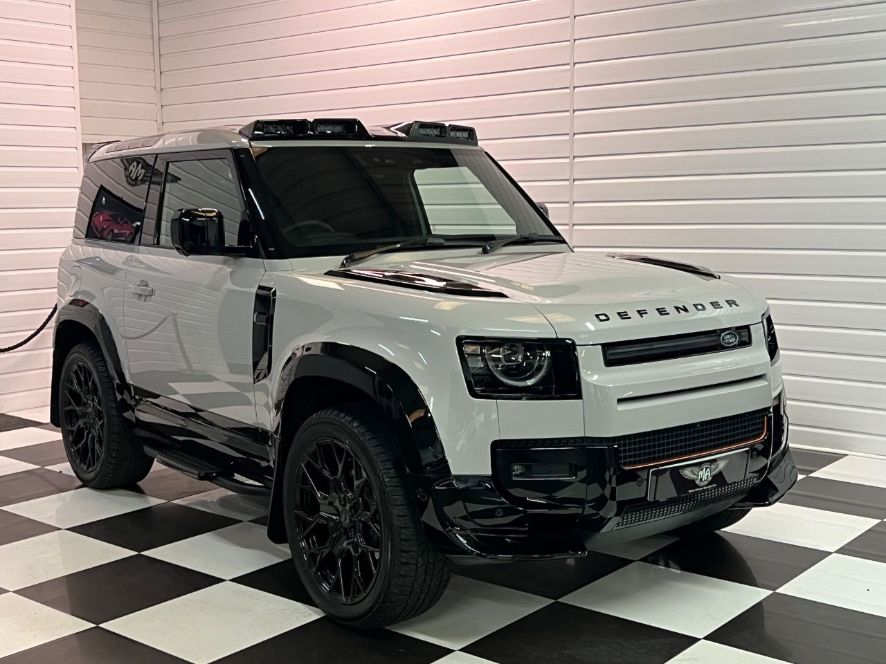 2025 Land Rover Defender