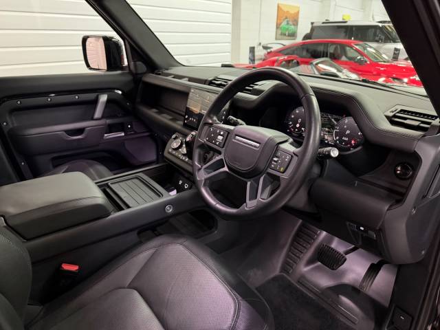 2023 Land Rover Defender 3.0 D300 X-Dynamic HSE 110 5dr Auto