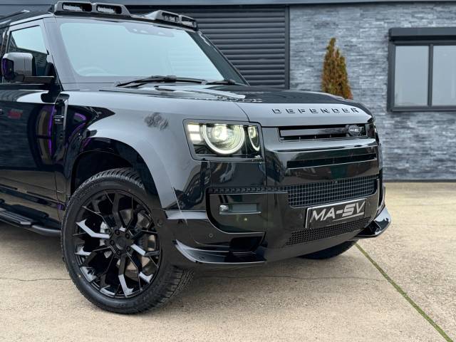 2025 Land Rover Defender 2026MY Defender 110 3.0 D250 S MHEV Hard Top SUV Auto Commercial MA-SV Styling Pack