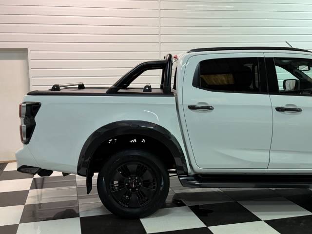 2023 Isuzu D-max 1.9 V-Cross Double Cab 4x4 Auto
