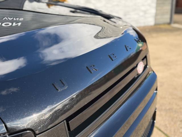 2022 Land Rover Defender 3.0 D250 Hard Top SE Commercial Auto (Bespoke Styling)