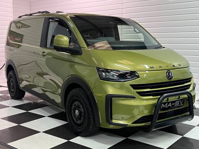Volkswagen Transporter 2.0 TDI 150 Commerce Pro Van 4MOTION Auto Panel Van Diesel Green