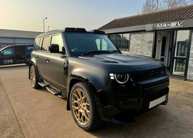 2026 Land Rover Defender 2026MY Defender 110 3.0 D250 X-Dynamic SE MHEV Hard Top SUV Auto Commercial  - 2026 (75)