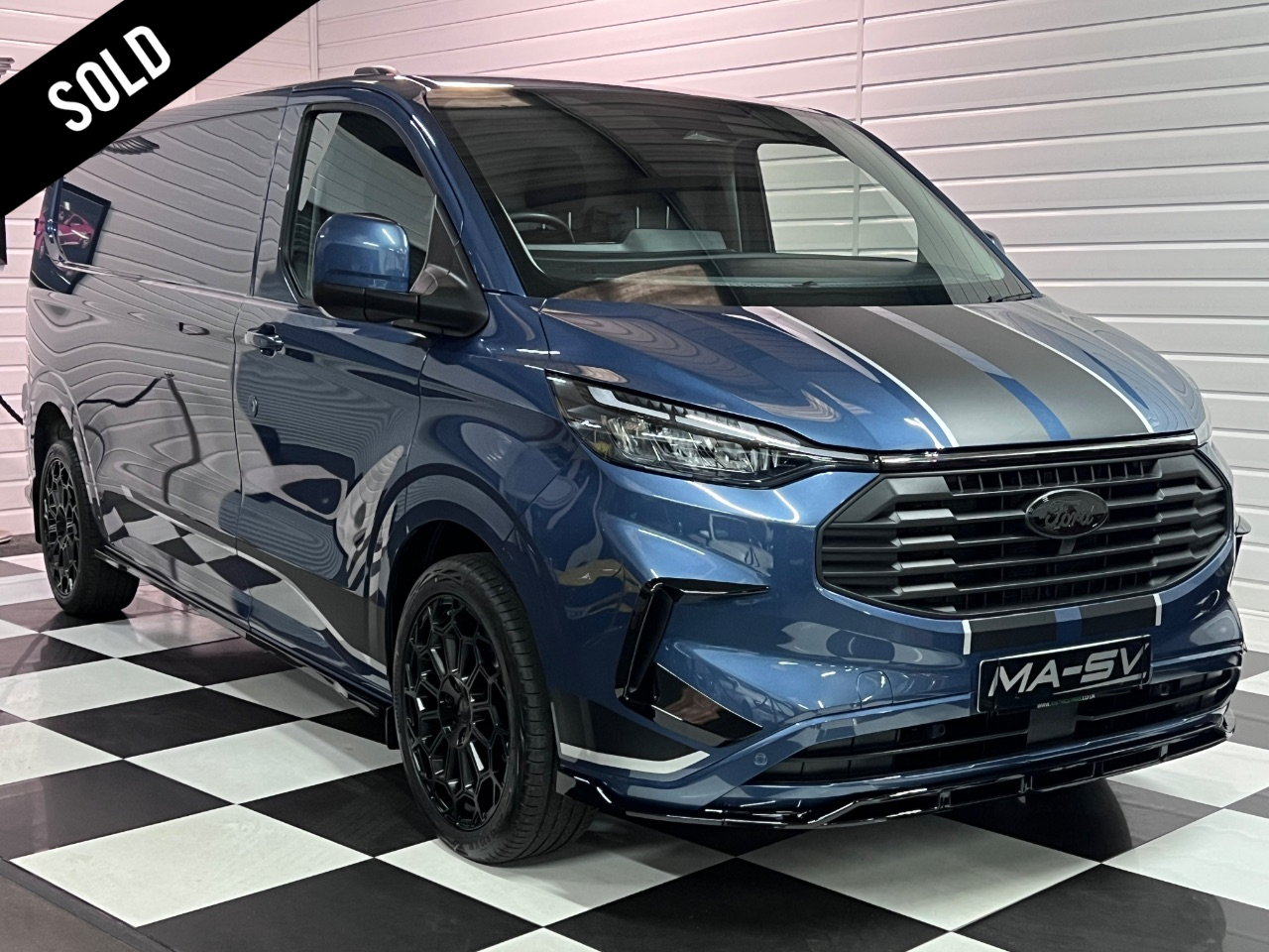 2024 Ford Transit Custom