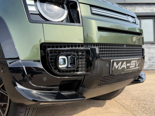 2026 Land Rover Defender LAND ROVER DEFENDER 90 3.0 D250 Hard Top S Auto (Bespoke Styling)