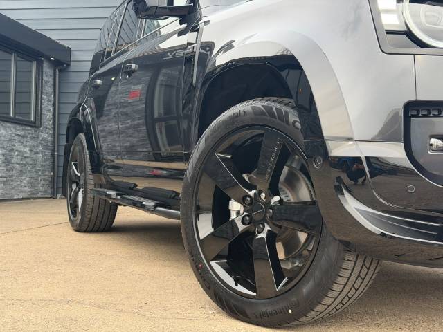 2026 Land Rover Defender 0.0 2026MY Defender 110 3.0 D250 X-Dynamic HSE MHEV Hard Top SUV Auto Commercial - 2026 (26)