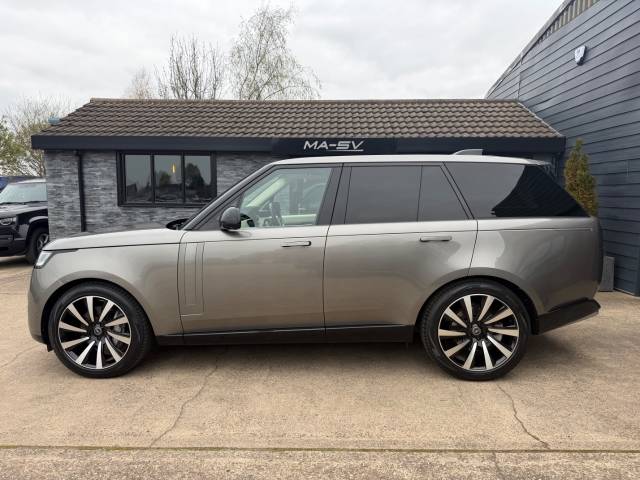 2022 Land Rover Range Rover 3.0 D300 SE 4dr Auto
