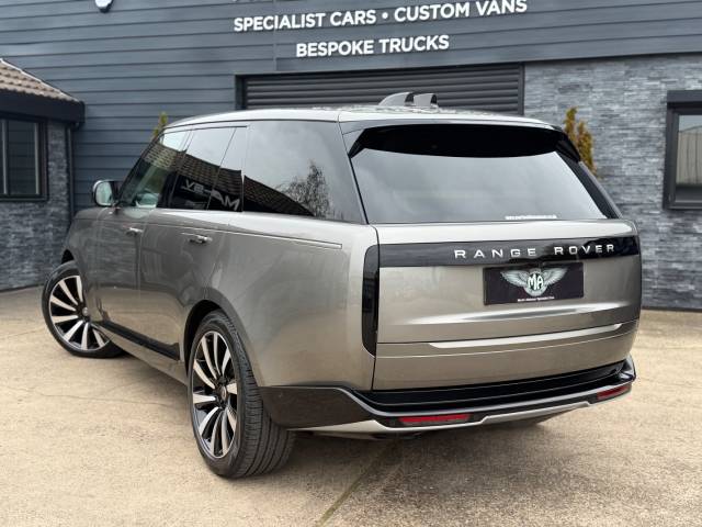 2022 Land Rover Range Rover 3.0 D300 SE 4dr Auto