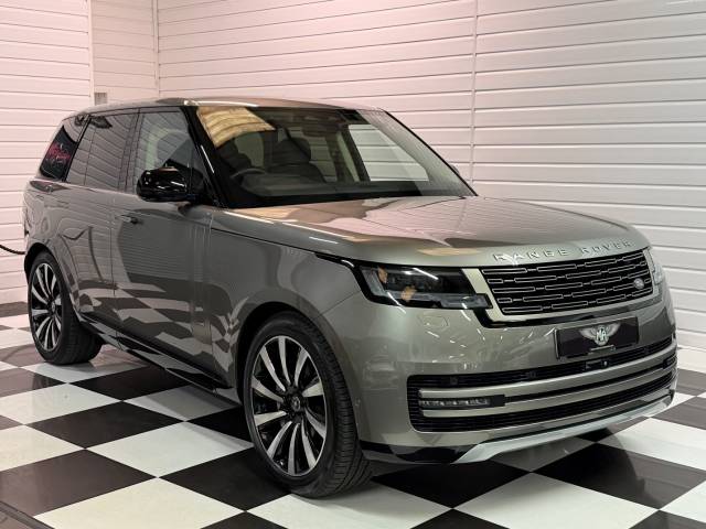 Land Rover Range Rover 3.0 D300 SE 4dr Auto Estate Diesel Silicon Silver