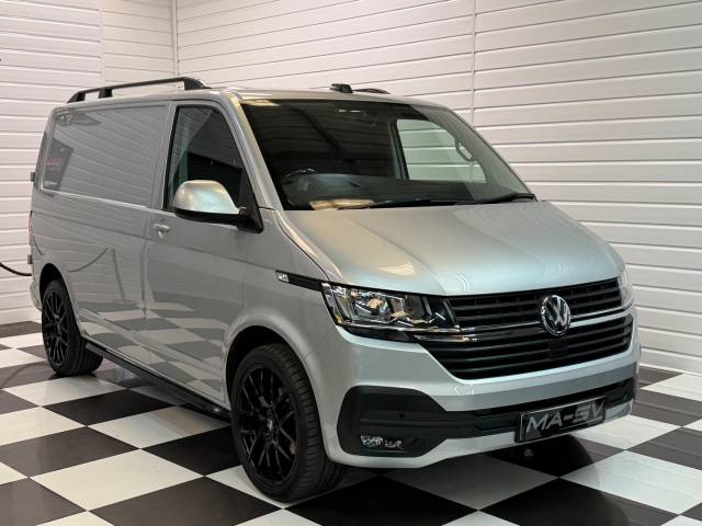 Volkswagen Transporter 2.0 TDI 150ps Highline Van DSG Panel Van Diesel Reflex Silver Metallic
