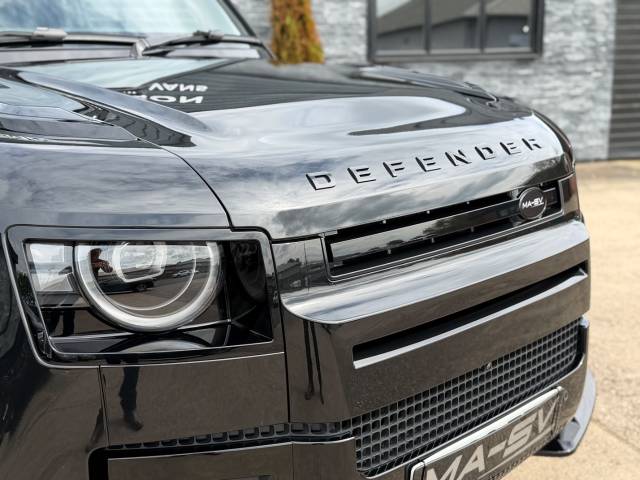 2026 Land Rover Defender 2026MY Defender 90 3.0 D250 X-Dynamic SE MHEV Hard Top SUV Auto Hard Top Commercial