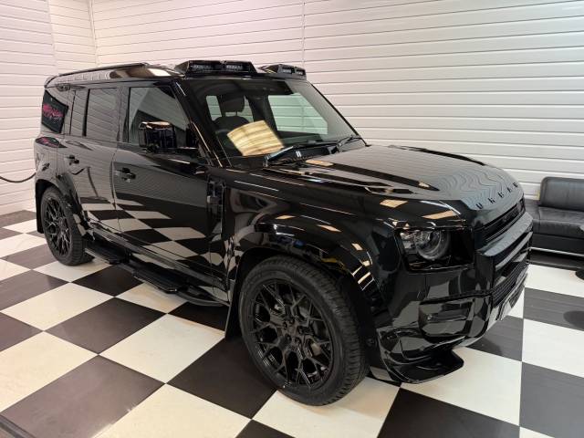2026 Land Rover Defender 2026MY Defender 110 3.0 D250 S MHEV Hard Top SUV Auto Commercial MA-SV Styling Pack