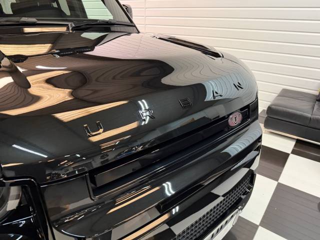 2026 Land Rover Defender 2026MY Defender 110 3.0 D250 S MHEV Hard Top SUV Auto Commercial MA-SV Styling Pack