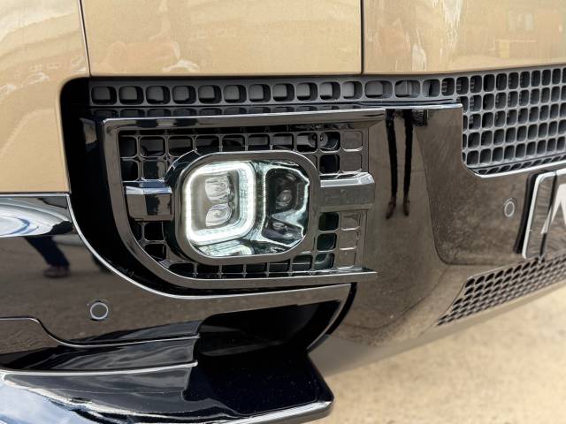 2026 Land Rover Defender Defender 110 3.0 D250 X-Dynamic HSE MHEV Hard Top SUV Auto Commercial BESPOKE WIDETRACK