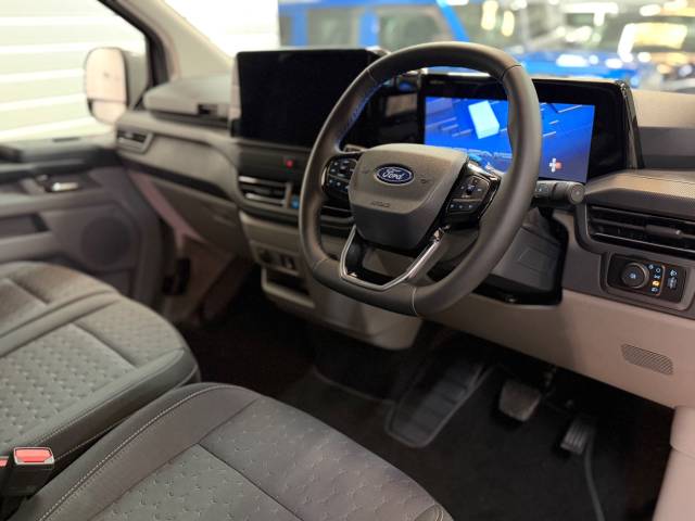 2026 Ford Transit Custom 2.0 EcoBlue 170ps H1 Double Cab Van Limited Auto PREDATOR WIDEBODY