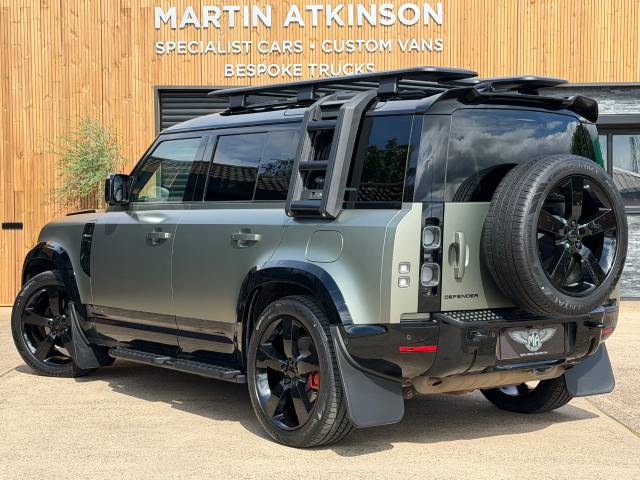 2023 Land Rover Defender 2.0 P400e X 110 5dr Auto 400ps