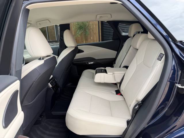 2023 Lexus RX 450h+ 2.5 5dr E-CVT [Premium Plus Pack]