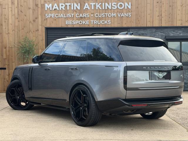 2022 Land Rover Range Rover 4.4 P530 V8 Autobiography 4dr Auto