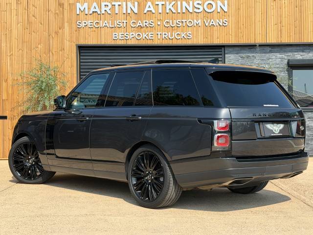 2021 Land Rover Range Rover 3.0 D300 Westminster Black 4dr Auto