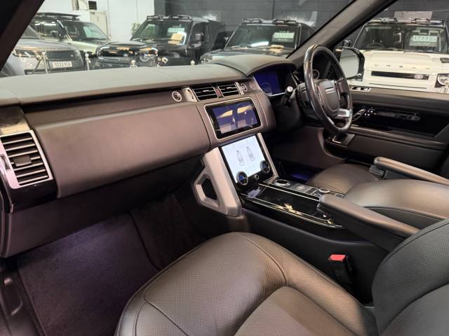 2021 Land Rover Range Rover 3.0 D300 Westminster Black 4dr Auto