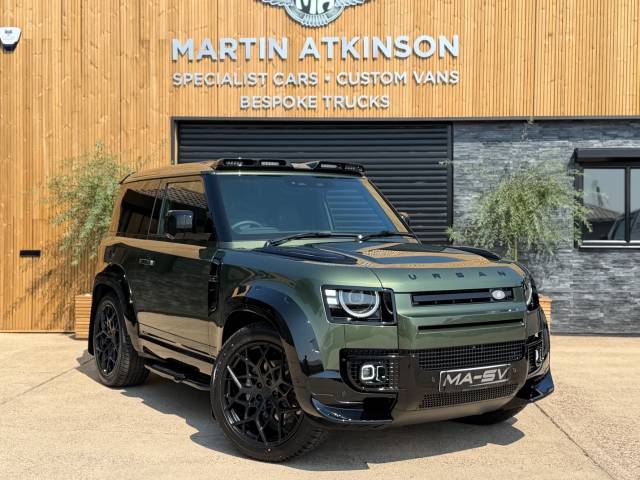 2026 Land Rover Defender 26MY 90 3.0 D250 Hard Top Commercial S Auto [3 Seat - BESPOKE STYLING] - 2026 (2026)