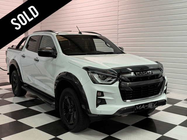 Isuzu D-max 1.9 V-Cross Double Cab 4x4 Auto Pick Up Diesel White