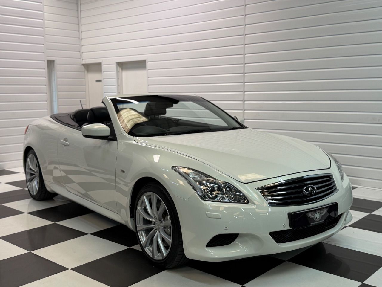 2011 Infiniti G37