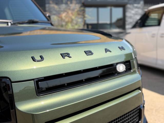 2026 Land Rover Defender 2026MY Defender 110 D350 X-Dynamic HSE 3.0 Commercial Bespoke Sidetrack Styling Pack - 2026 (26)