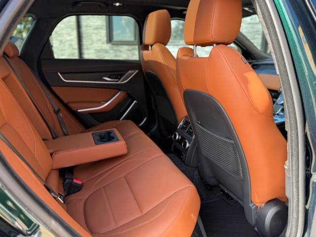 2024 Jaguar XF 2.0 D200 R-Dynamic HSE Black 5dr Auto