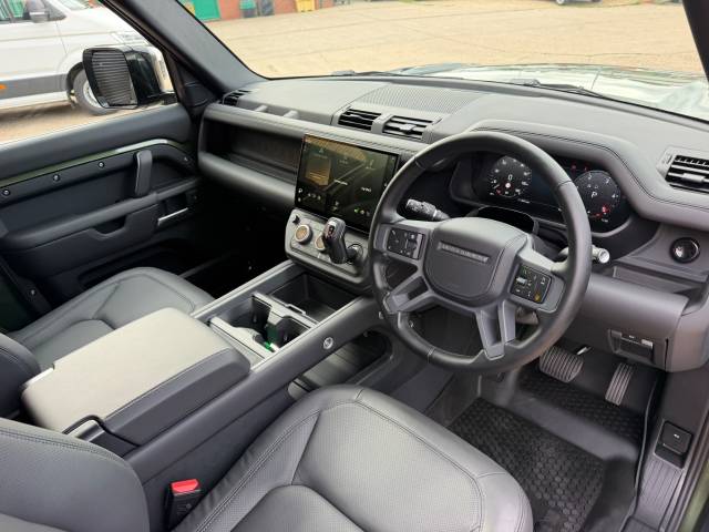 2026 Land Rover Defender Defender 90 3.0 D350 X-Dynamic HSE MHEV Hard Top SUV Auto Commercial BESPO KE WIDETRACK - 2026 (76)