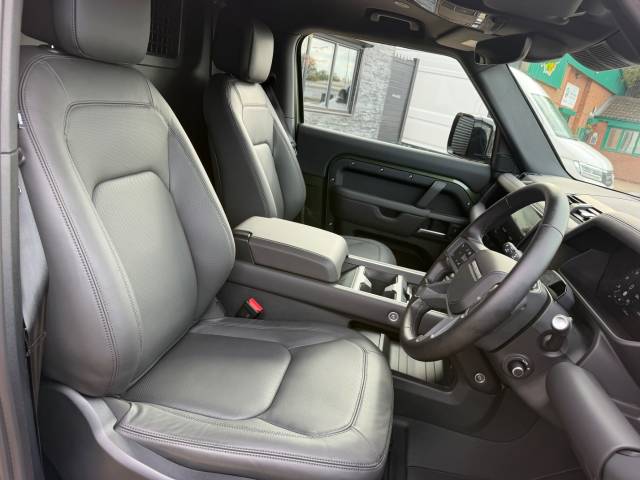 2026 Land Rover Defender Defender 90 3.0 D350 X-Dynamic HSE MHEV Hard Top SUV Auto Commercial BESPO KE WIDETRACK - 2026 (76)
