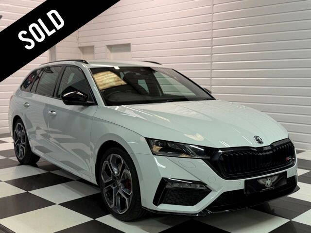 Skoda Octavia 2.0 TSI vRS 5dr Estate Petrol Moon White Metallic
