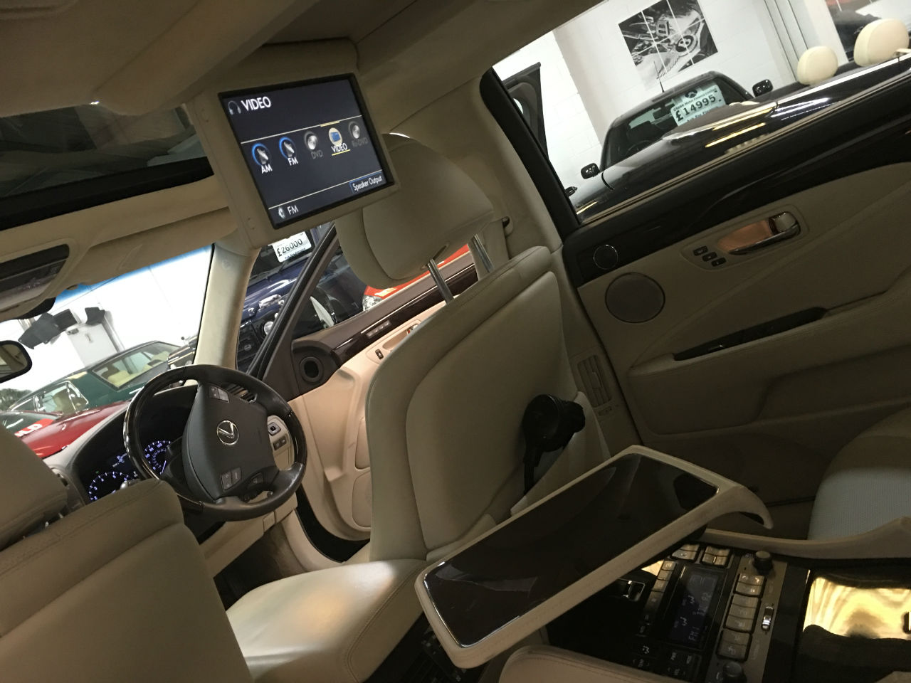 Lexus LS 600hL 5.0 V8 4dr CVT Auto (RSR) Rear Relaxation Pack Saloon Hybrid Dark Blue Pearl