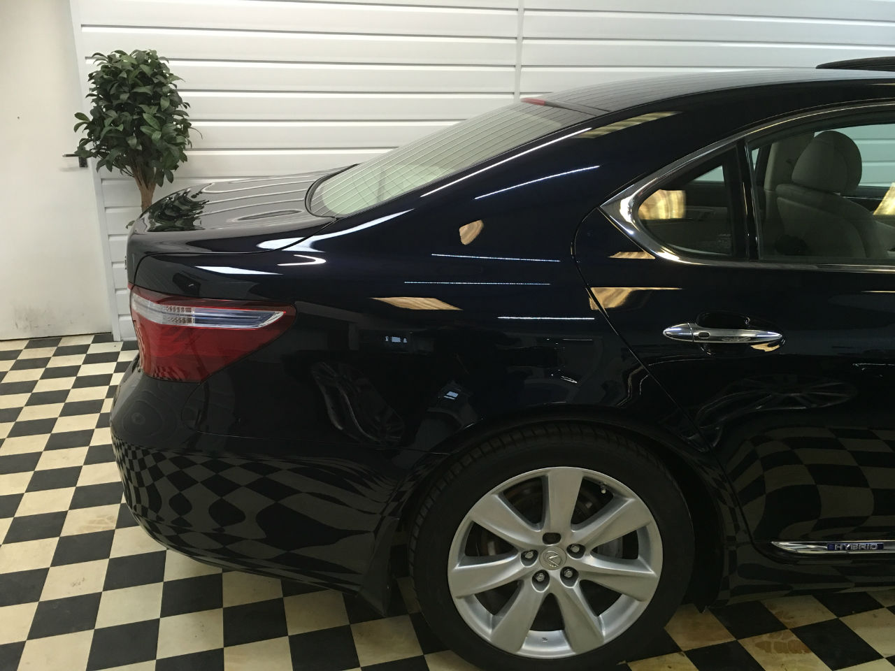 Lexus LS 600hL 5.0 V8 4dr CVT Auto (RSR) Rear Relaxation Pack Saloon Hybrid Dark Blue Pearl